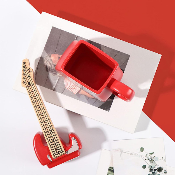 XL Becher in Form einer Gitarre XL Becher in Form einer Gitarre