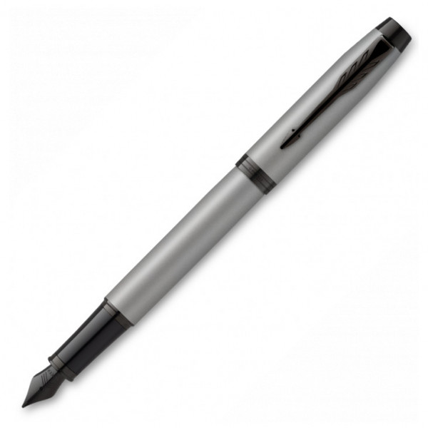 PARKER Füllfederhalter „Achromatic Grey“ (mit der Option, gegen Aufpreis zu gravieren) PARKER Füllfederhalter „Achromatic Grey“ (mit der Option, gegen Aufpreis zu gravieren)