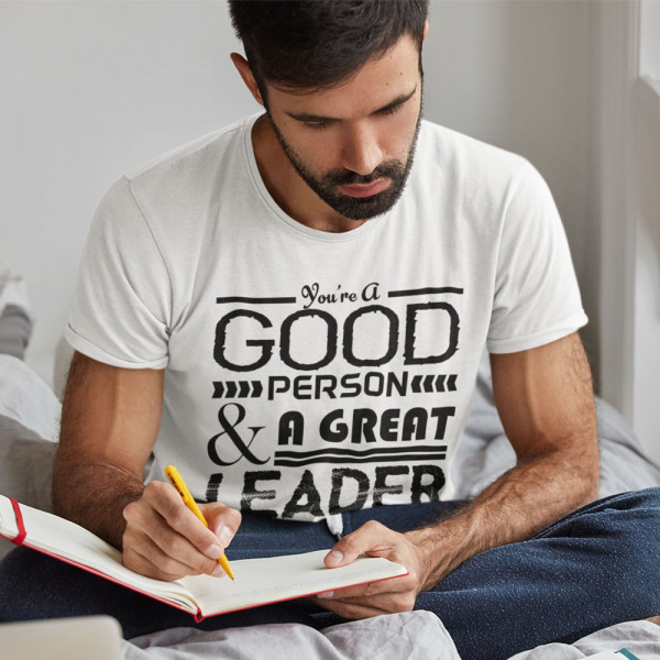 T-shirt "A Great Leader"
