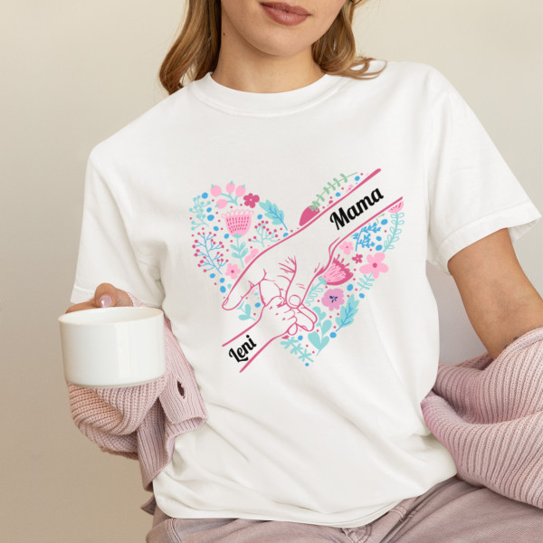 Damen-T-Shirt "Mom’s Heart" mit ausgewählten Kindernamen
