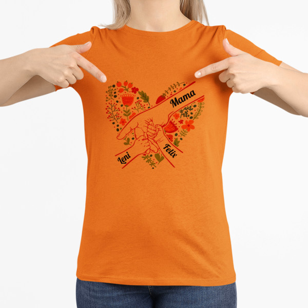 Damen-T-Shirt "Mom’s Heart" mit ausgewählten Kindernamen