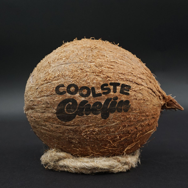Gravierte Kokosnuss "Coolste Chefin" Gravierte Kokosnuss "Coolste Chefin"