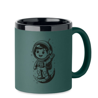 Gravierte Tasse "He is an astronaut"