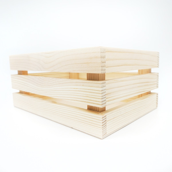 Eine Holzkiste (22×15cm)