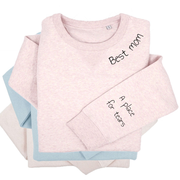 Pastellfarbenes UNISEX Sweatshirt Sully „Best mom“ mit Aufdruck am Ärmel