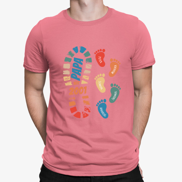 T-Shirt "In Papas Fußstapfen" mit Namen und Datum der Kinder